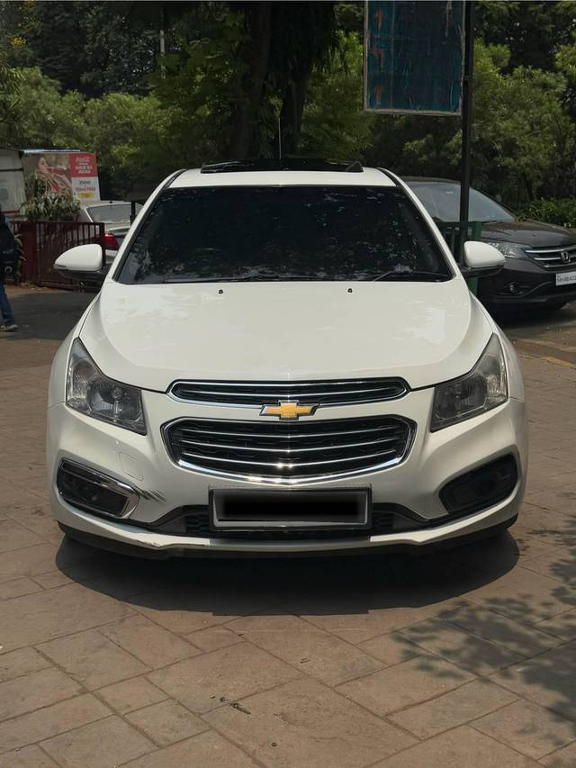 https://images10.gaadi.com/usedcar_image/4567616/original/processed_e57bc13b-4c48-4251-aa8b-9364ff09c97f.jpg?imwidth=6402