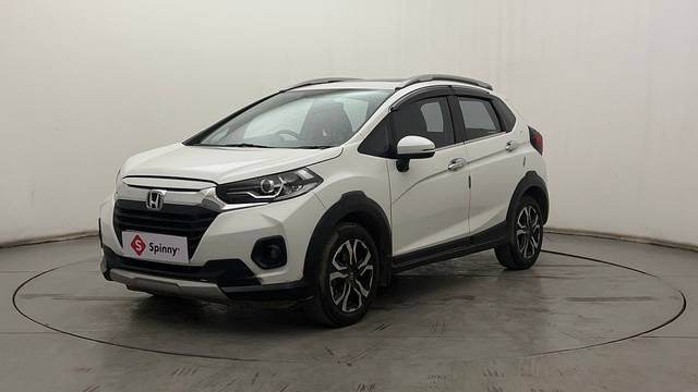 https://images10.gaadi.com/usedcar_image/4567630/original/cd59a1589e4557f771f78659fa542f3f.JPG?imwidth=6400