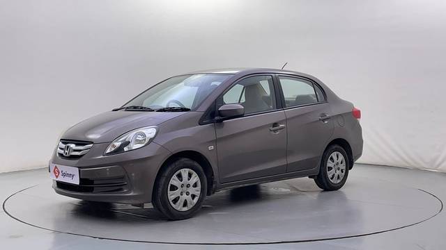 https://images10.gaadi.com/usedcar_image/4567690/original/6614d37349b94bb90413a2ce8993e860.JPG?imwidth=6400
