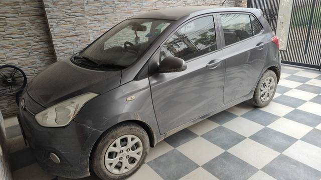 https://images10.gaadi.com/usedcar_image/4567722/original/363e2e05-181d-4f83-80cd-fca0de59b095.jpg?imwidth=6402