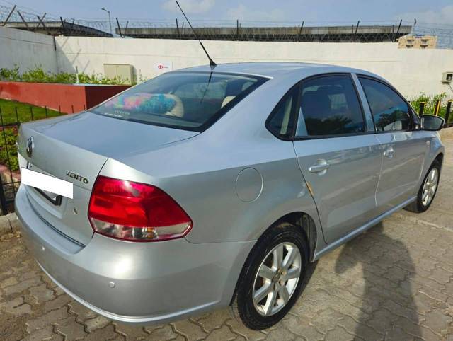 https://images10.gaadi.com/usedcar_image/4567739/original/processed_61491e352f10c4f14c1d50176638c21e.jpg?imwidth=6402