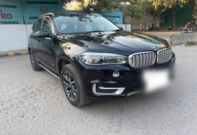 https://images10.gaadi.com/usedcar_image/4567781/original/9e48ee7c-e488-414f-bdd5-80d0e47c9edd.?imwidth=6400