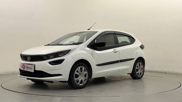 https://images10.gaadi.com/usedcar_image/4567810/original/a66b9bc8a077d1efc4f28af11179129c.JPG?imwidth=6400