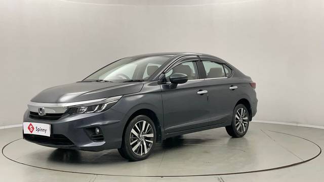 https://images10.gaadi.com/usedcar_image/4567840/original/41f584b5ad2f3ce761466e95bd539331.JPG?imwidth=6400