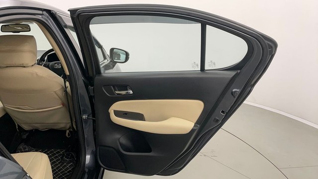 Second-hand 2022 Honda City VX MT for sale in Jaipur-25