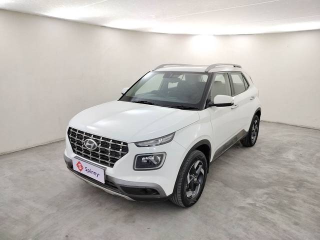 https://images10.gaadi.com/usedcar_image/4567858/original/3e7f5eb58f9c22fd4615e79b2eea6a8b.jpg?imwidth=6400
