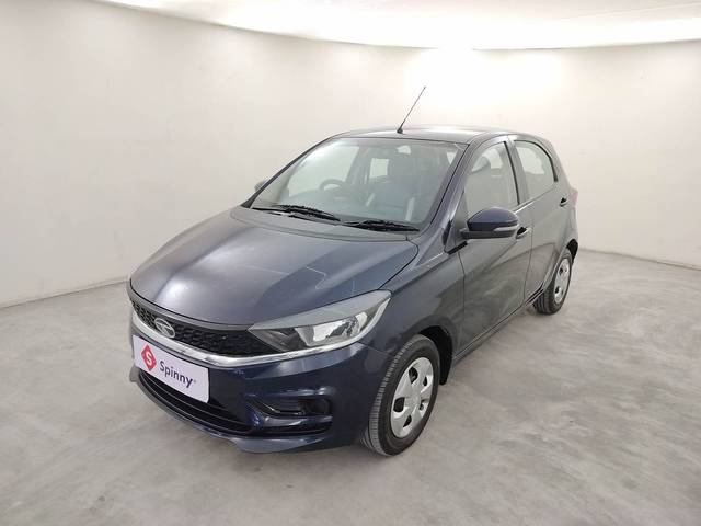 https://images10.gaadi.com/usedcar_image/4567860/original/44c213a925bc2be2fb64eb71456394e0.jpg?imwidth=6400