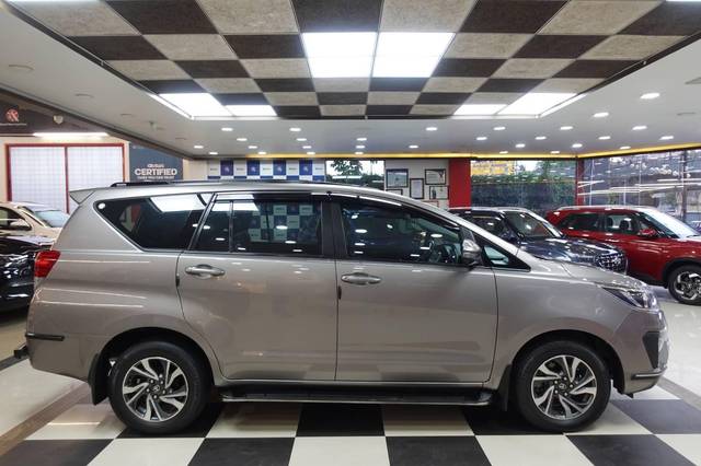 https://images10.gaadi.com/usedcar_image/4567895/original/processed_138174c014a722b65f4577dc667c7400.jpg?imwidth=6401