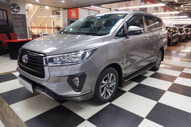 https://images10.gaadi.com/usedcar_image/4567895/original/processed_8c8bfabee346e4e3ad0ca16b87762154.jpg?imwidth=6400