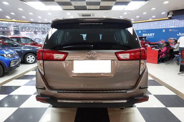 https://images10.gaadi.com/usedcar_image/4567895/original/processed_a162ccaf9102820147e9c41b16be2685.jpg?imwidth=6402