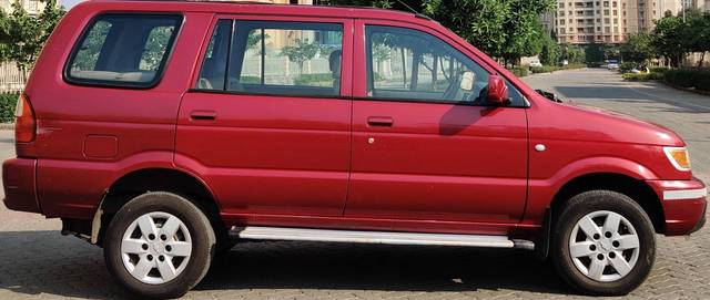 https://images10.gaadi.com/usedcar_image/4567904/original/processed_c46938d7-121e-46ea-a879-69e471b099ff.jpg?imwidth=6401