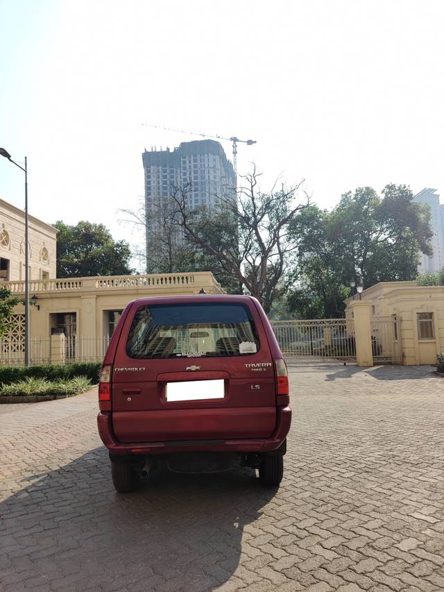 https://images10.gaadi.com/usedcar_image/4567904/original/processed_fb4aabd4-d453-4227-bfa6-fb26f893b11f.jpg?imwidth=6402
