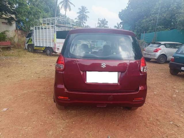 https://images10.gaadi.com/usedcar_image/4567947/original/processed_65b05129-0968-4c6d-94ed-b4cba9147548.jpeg?imwidth=6402