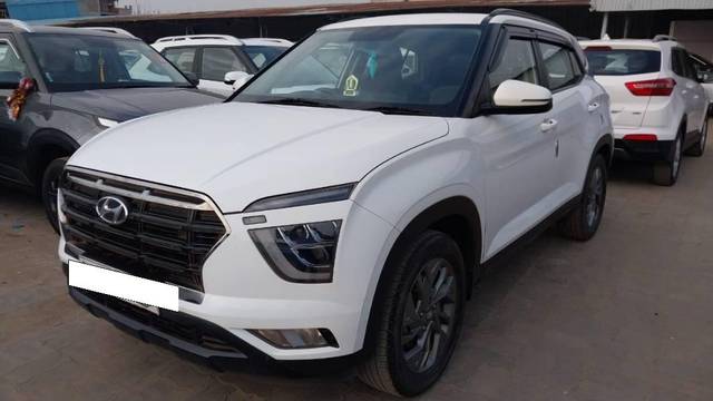 https://images10.gaadi.com/usedcar_image/4567956/original/processed_be9772f0-73bb-40a5-b215-72f56480f678.jpg?imwidth=6402