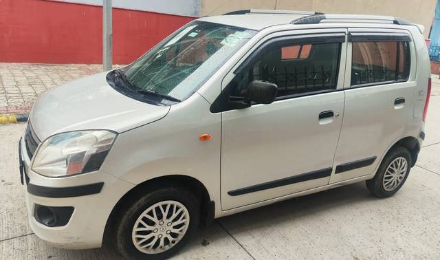 https://images10.gaadi.com/usedcar_image/4567960/original/bb124e86e074594aa6bbf4f78c2e13fc.jpg?imwidth=6400