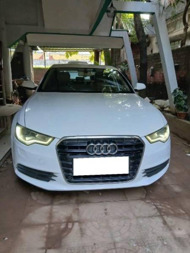 https://images10.gaadi.com/usedcar_image/4567968/original/processed_9973b03b-fbef-43fb-9769-1c2d65d0afef.jpeg?imwidth=6400