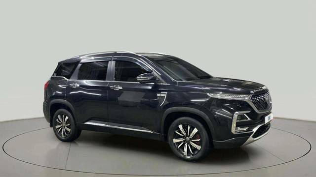 https://images10.gaadi.com/usedcar_image/4567970/original/c774196d9ed6b9218849be3c56770f89.jpg?imwidth=6400