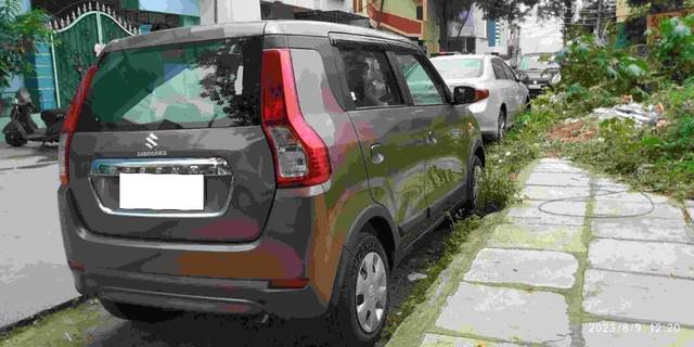 https://images10.gaadi.com/usedcar_image/4568010/original/processed_94216d23-5892-4ad9-a99b-3fa884c1a9a8.jpg?imwidth=6401