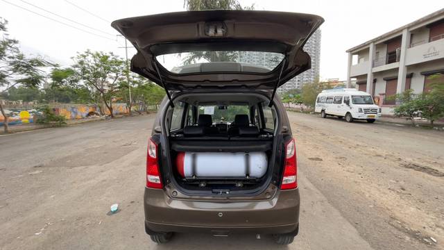 https://images10.gaadi.com/usedcar_image/4568014/original/processed_1654f7de548c9c373ba56e34f0f24ec7.jpg?imwidth=6402