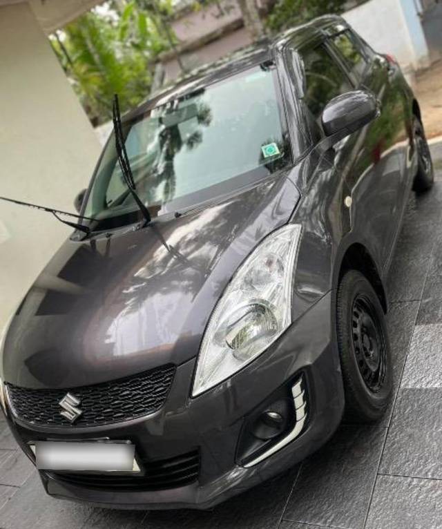 https://images10.gaadi.com/usedcar_image/4568016/original/processed_995066df-cfad-4224-8cac-f5c71997b5c8.jpeg?imwidth=6400