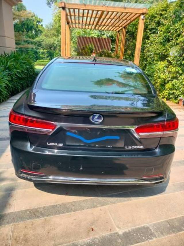 https://images10.gaadi.com/usedcar_image/4568017/original/processed_0e39dd38-90b6-493e-bc2d-285585dfa31c.jpeg?imwidth=6401