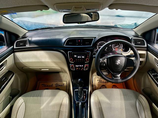 https://images10.gaadi.com/usedcar_image/4568060/original/78351636ad6ecea840215c3cb9f8f869.jpg?imwidth=6402