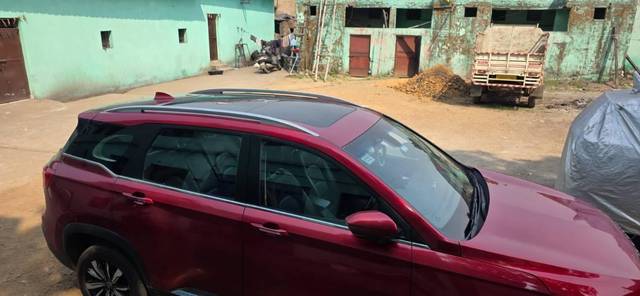 https://images10.gaadi.com/usedcar_image/4568061/original/processed_dc528959-9cff-42c8-bcb6-c29453aa1622.jpg?imwidth=6401