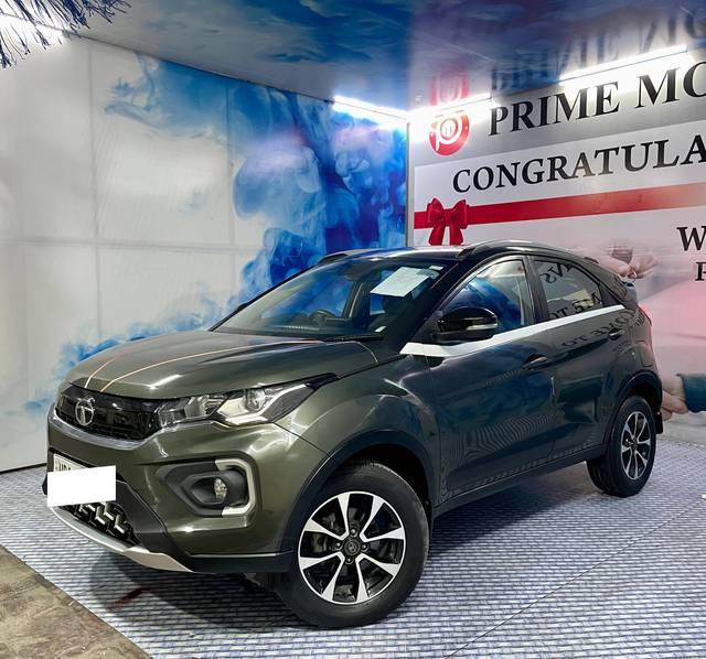 https://images10.gaadi.com/usedcar_image/4568069/original/processed_08dcd52c6fad551ad67bc3bfab1e8376.jpg?imwidth=6400