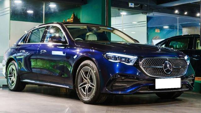 https://images10.gaadi.com/usedcar_image/4568073/original/processed_5d8e9086dfe37a721486bec30012ef79.jpeg?imwidth=6400