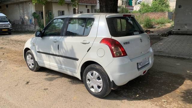 https://images10.gaadi.com/usedcar_image/4568088/original/processed_e9f62bce-3b13-4693-9901-b146340a5254.jpeg?imwidth=6402