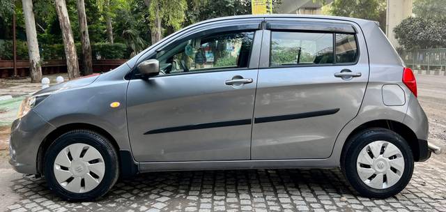 https://images10.gaadi.com/usedcar_image/4568105/original/processed_d644451f-7baa-4a85-b8ae-096448593973.jpg?imwidth=6402