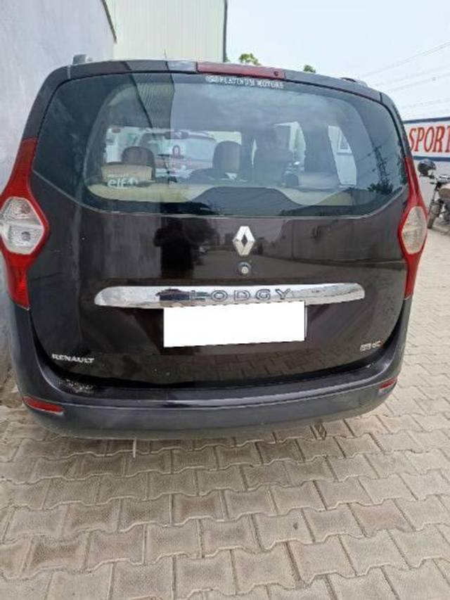 https://images10.gaadi.com/usedcar_image/4568117/original/processed_b425ff9f-ae14-4638-b40c-de78243ee9d3.jpg?imwidth=6401