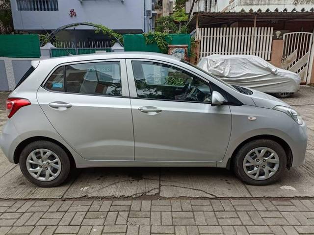 https://images10.gaadi.com/usedcar_image/4568118/original/processed_5840aecf7ea7d686bfa61936da9ad44b.jpg?imwidth=6401