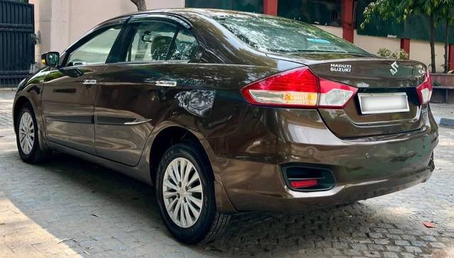 https://images10.gaadi.com/usedcar_image/4568133/original/processed_657ec914-08c3-4487-98ef-6752489af17a.jpg?imwidth=6401