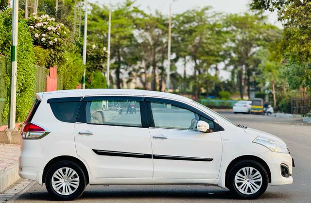 https://images10.gaadi.com/usedcar_image/4568144/original/0ccc12b91acfa4661b984f303a9dd019.jpg?imwidth=6401
