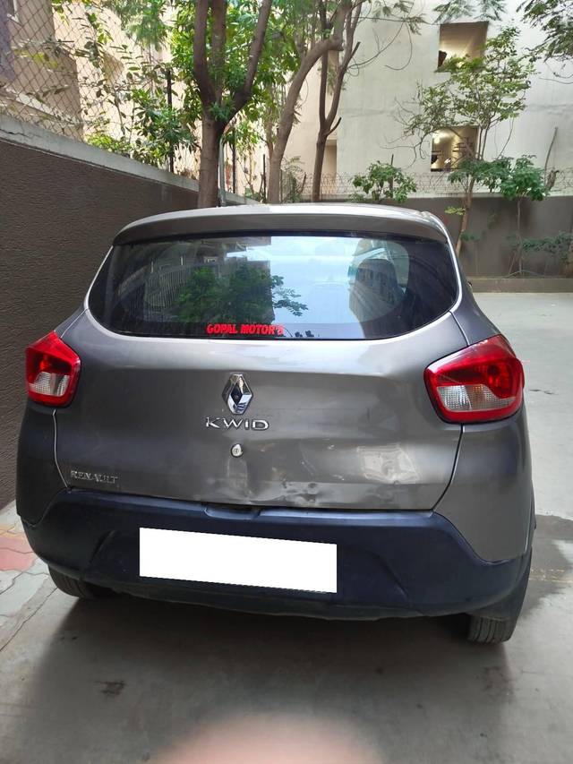 https://images10.gaadi.com/usedcar_image/4568165/original/processed_9a56ef90-3382-4d1a-ab00-c1a802e6c0c8.jpg?imwidth=6401