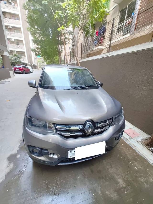 https://images10.gaadi.com/usedcar_image/4568165/original/processed_fa8c1d5f-3e28-43ca-8f47-f6963c09a93c.jpg?imwidth=6400