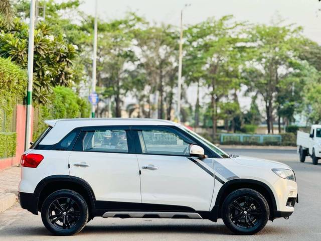 https://images10.gaadi.com/usedcar_image/4568190/original/processed_e7eda08ddef472fe100a314ac06dc194.jpg?imwidth=6401