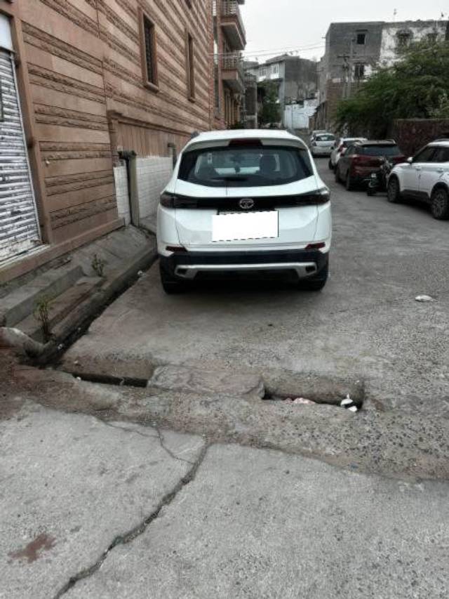 https://images10.gaadi.com/usedcar_image/4568192/original/processed_76c0cd6d-fa4b-41fb-979a-c749106c2cb4.jpg?imwidth=6402