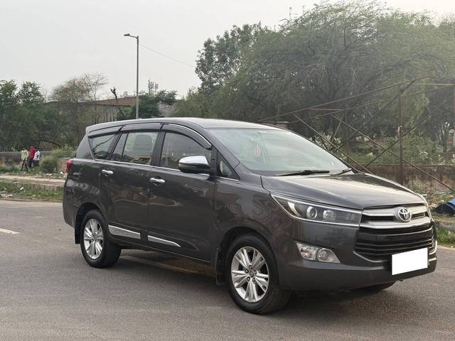 https://images10.gaadi.com/usedcar_image/4568198/original/processed_a7e10864e7f8a2a1953cc5ca494ab846.jpg?imwidth=6400