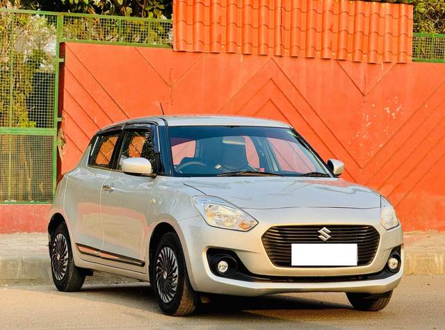 https://images10.gaadi.com/usedcar_image/4568206/original/processed_9ebd3bd682a3c9ff9bbd65141143790f.jpg?imwidth=6400