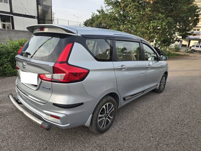 https://images10.gaadi.com/usedcar_image/4568209/original/processed_57927f9b40f529e8f30511d80de49ed9.jpg?imwidth=6401