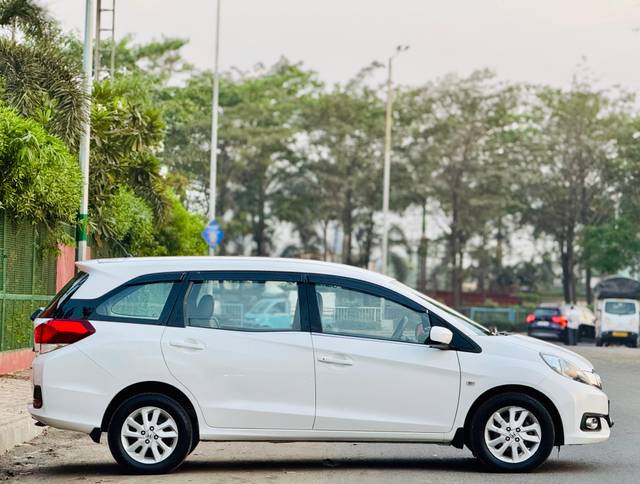https://images10.gaadi.com/usedcar_image/4568216/original/f3c3dd5ba74c48f42d6782f4ed45f4e0.jpg?imwidth=6401
