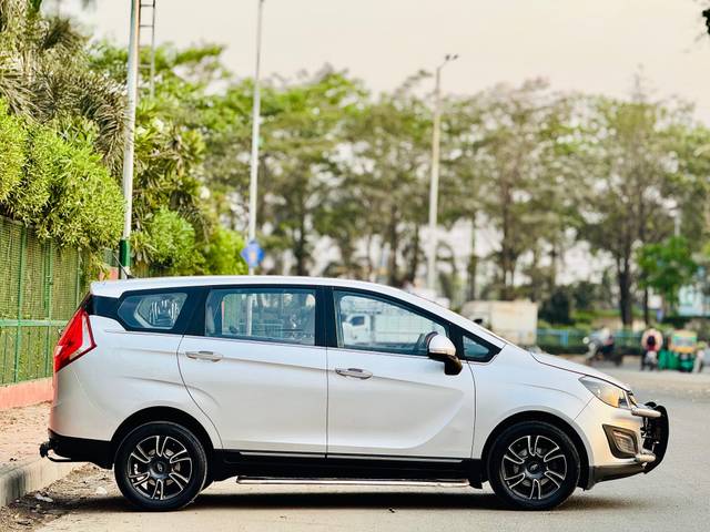 https://images10.gaadi.com/usedcar_image/4568225/original/de2e01c5b9ebcbaf1060557503257324.jpg?imwidth=6401