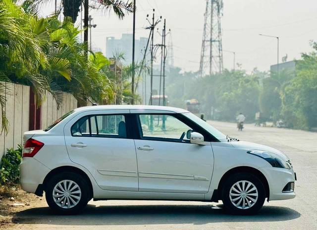 https://images10.gaadi.com/usedcar_image/4568232/original/42f9a79aed816700eddfc8bcd924c9ac.jpg?imwidth=6401