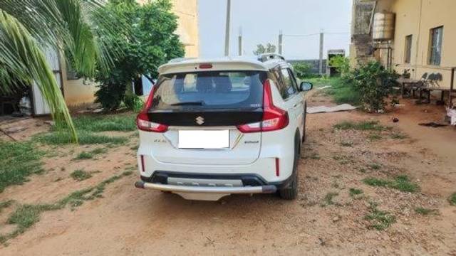 https://images10.gaadi.com/usedcar_image/4568244/original/processed_74c9fb80-65ee-41e2-b041-cacd8a8d2a36.jpeg?imwidth=6401