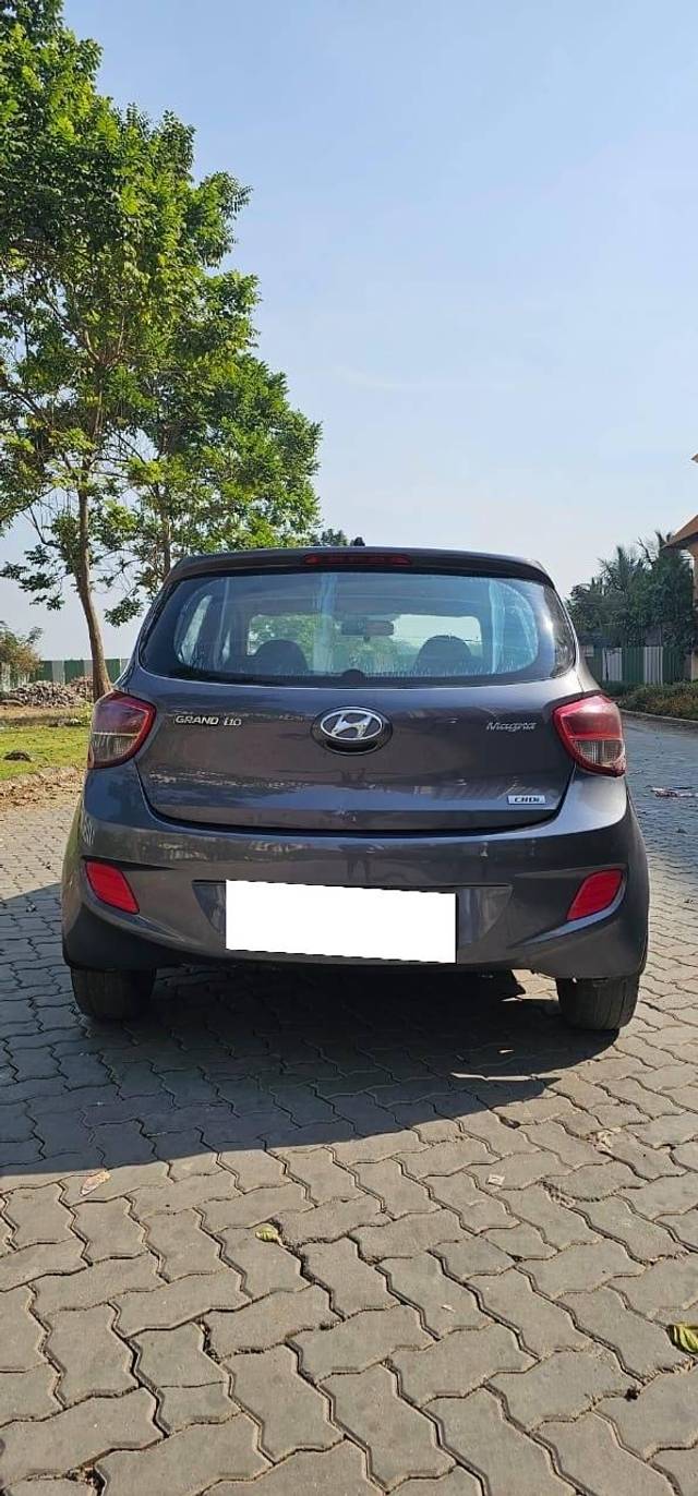 https://images10.gaadi.com/usedcar_image/4568248/original/processed_09f1fc55-cb87-4852-932b-36eb4075770b.jpg?imwidth=6402