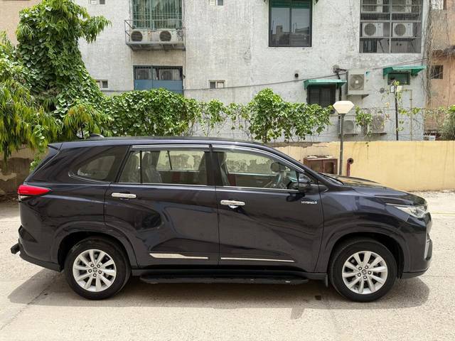 https://images10.gaadi.com/usedcar_image/4568256/original/processed_8a01f1e30a8a412618894ab4d036c7fe.jpg?imwidth=6402