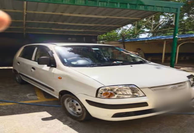 https://images10.gaadi.com/usedcar_image/4568274/original/7f3d09e2-66de-40b5-ac83-735a3d996329.?imwidth=6400