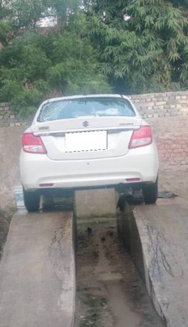 https://images10.gaadi.com/usedcar_image/4568287/original/processed_611dda77-58a9-4abc-b2fd-d75388763aa0.jpg?imwidth=6400